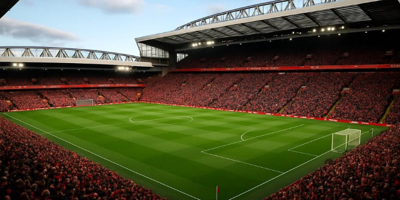 Ảnh sân Anfield đông nghịt khán giả, sẵn sàng cho trận Liverpool vs Bournemouth.